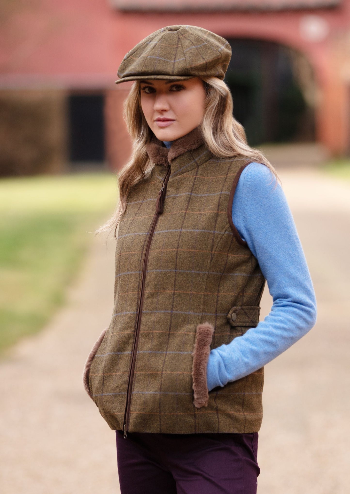 Combrook Ladies Tweed Gilet In Hazel