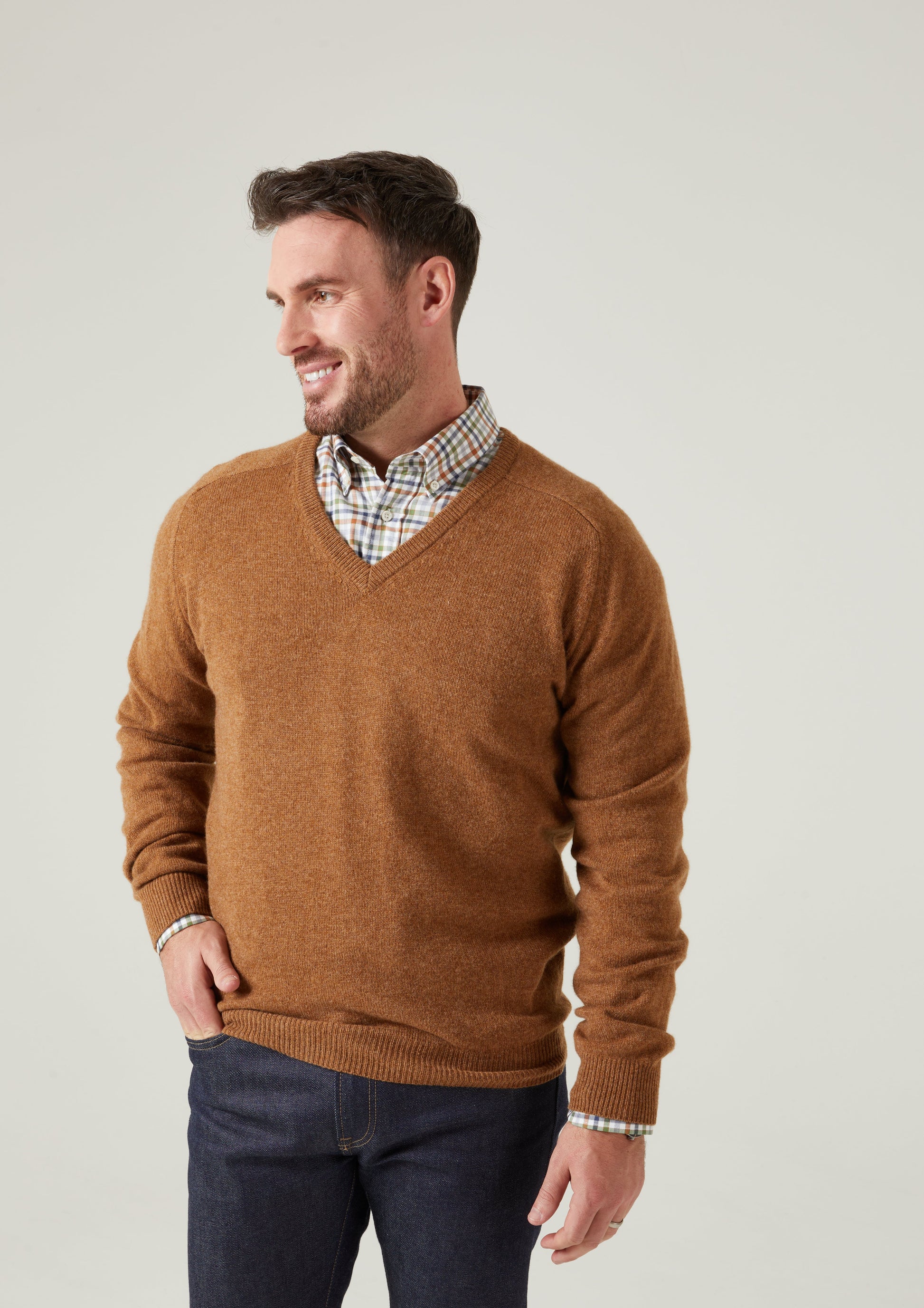 Kilsyth Men's Lambswool Jumper in Driftwood