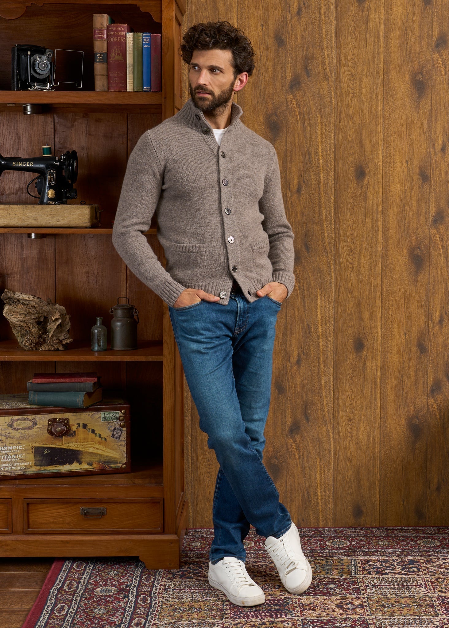 Landford Men's Lambswool Buttoned Jumper In Vole