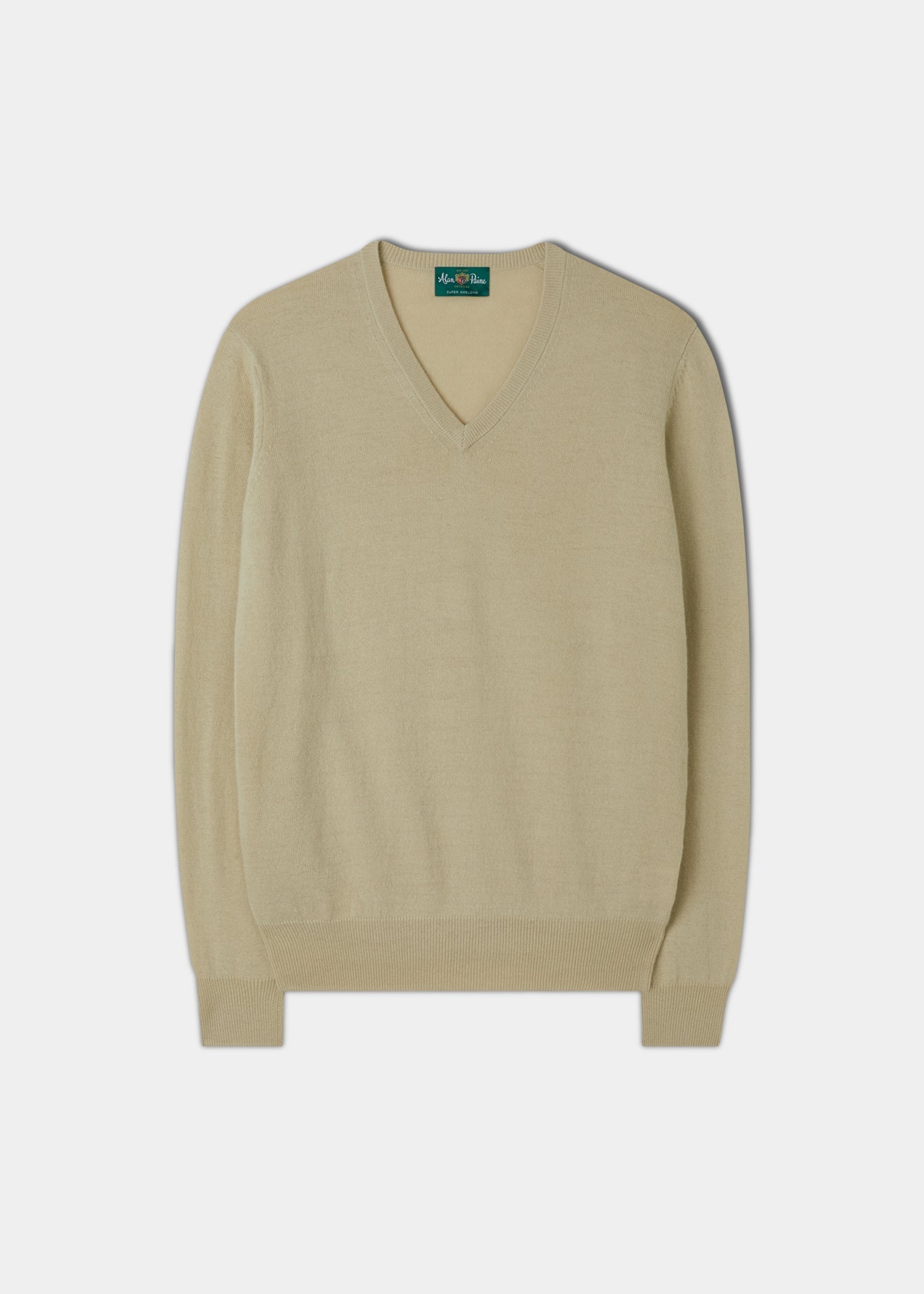 Geelong Wool Vee Neck Jumper in Natural