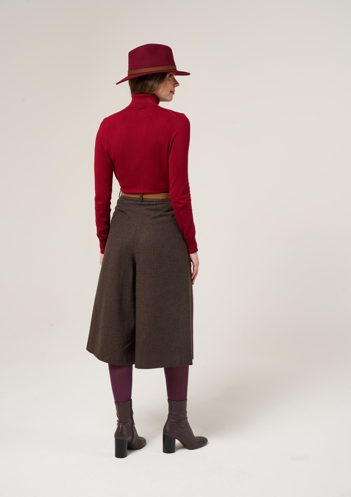 Surrey Ladies Tweed Culottes In Bramble